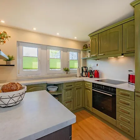 Strandhaus Moewe 公寓 *