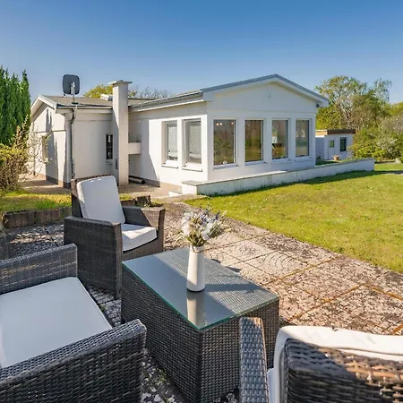 Strandhaus Moewe 公寓